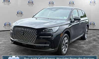 2023 Lincoln Corsair Standard