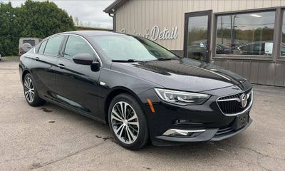 2019 Buick Regal Essence