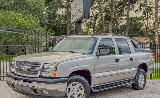 2005 Chevrolet Avalanche LS