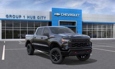 2024 Chevrolet Silverado RST