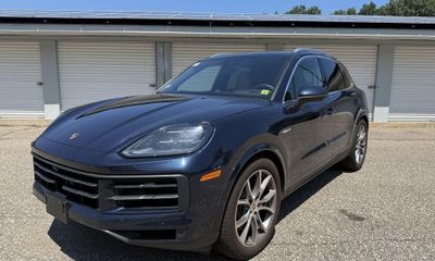 2025 Porsche Cayenne E Hybrid