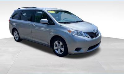 2014 Toyota Sienna LE
