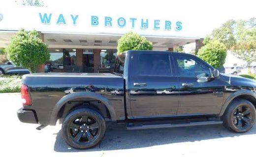 2023 Ram 1500 SLT