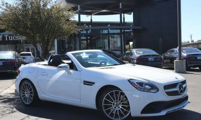 2019 Mercedes-Benz SLC-Class SLC300