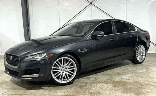 2016 Jaguar XF Prestige