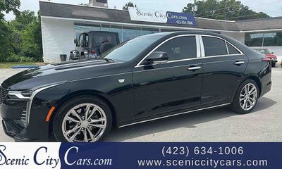 2024 Cadillac CT4 Luxury