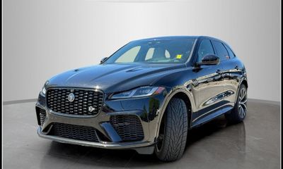 2023 Jaguar F-Pace SVR