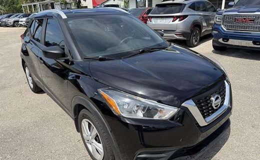 2019 Nissan Kicks S