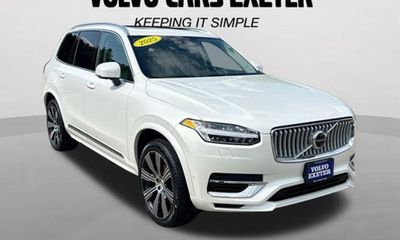 2025 Volvo XC90 Plus Bright