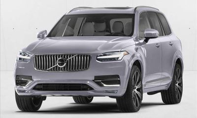 2023 Volvo XC90 Core Bright Theme