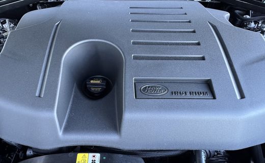 2026 Land Rover Defender 110 SE