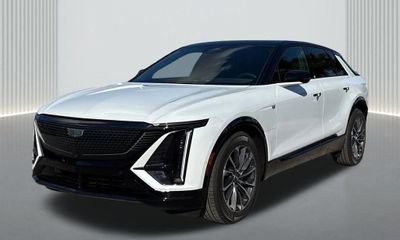 2026 Cadillac Lyriq Premium Sport