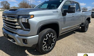 2025 Chevrolet Silverado HD High Country