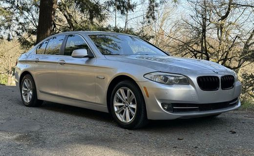 2013 BMW 528xi 528i xDrive Sedan