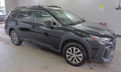 2023 Subaru Outback Premium