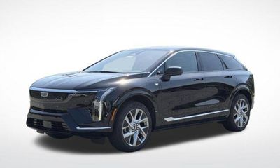 2026 Cadillac Optiq Luxury 2