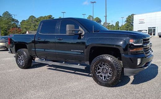 2018 Chevrolet Silverado LT