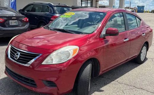 2012 Nissan Versa SV
