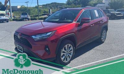 2022 Toyota RAV4 XLE Premium