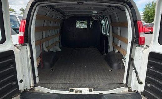 2022 GMC Savana 2500