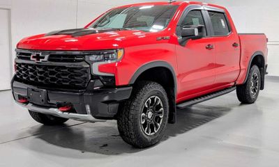 2023 Chevrolet Silverado ZR2