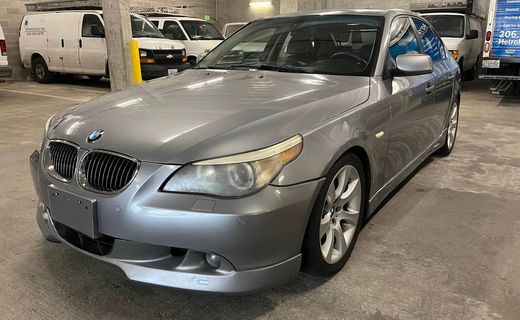 2004 BMW 545I