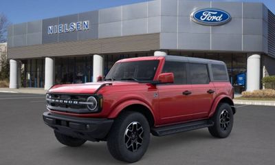 2026 Ford Bronco Outer Banks