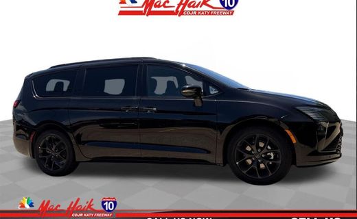 2027 Chrysler Pacifica Limited