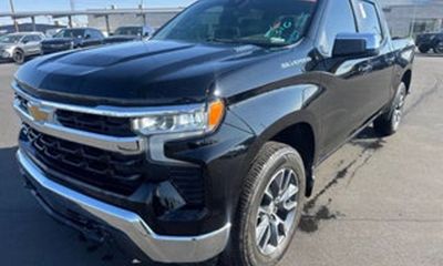 2023 Chevrolet Silverado LT