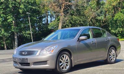 2009 Infiniti G37 Base