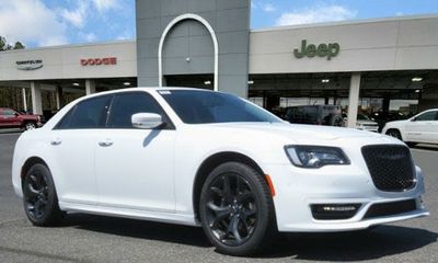 2023 Chrysler 300 Touring L