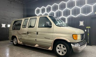 2004 Ford E-150 E 150