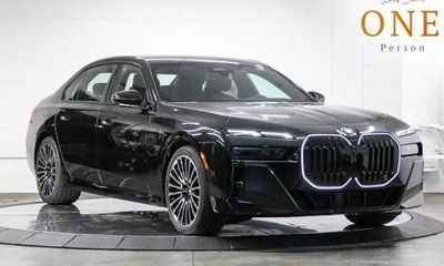 2026 BMW 740I