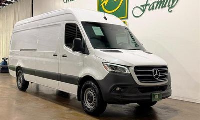 2023 Mercedes-Benz Sprinter 907 VS30