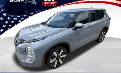 2026 Mitsubishi Outlander SE S AWC