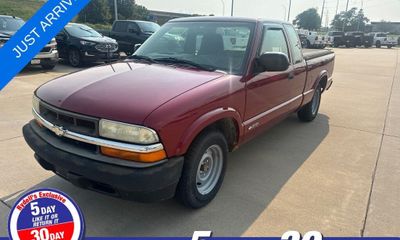 2003 Chevrolet S-10 Pickup LS