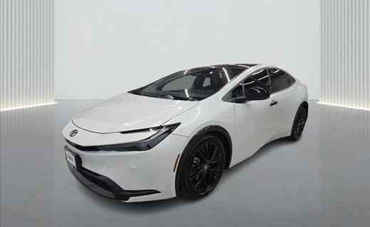 2025 Toyota Prius XLE