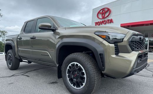2026 Toyota Tacoma SR5