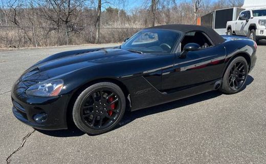 2004 Dodge Viper