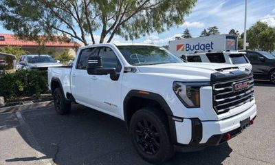 2025 GMC Sierra HD AT4