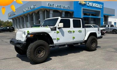 2023 Jeep Gladiator Overland