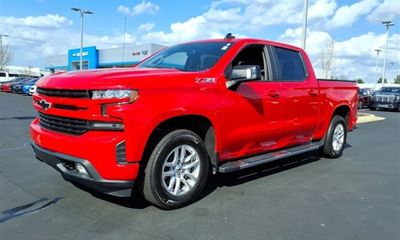 2020 Chevrolet Silverado RST