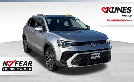 2025 Volkswagen Taos SE