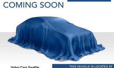 2016 Volkswagen Golf R Base W DCC