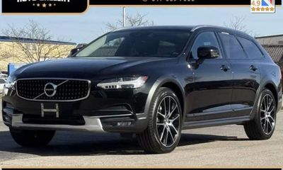 2020 Volvo V90CC Inscription