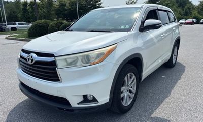 2014 Toyota Highlander Base