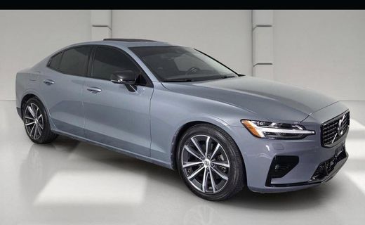 2022 Volvo S60