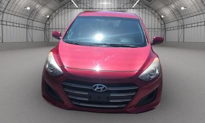 2016 Hyundai Elantra Standard