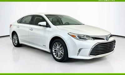 2018 Toyota Avalon Hybrid XLE Plus