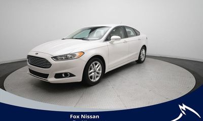 2014 Ford Fusion SE